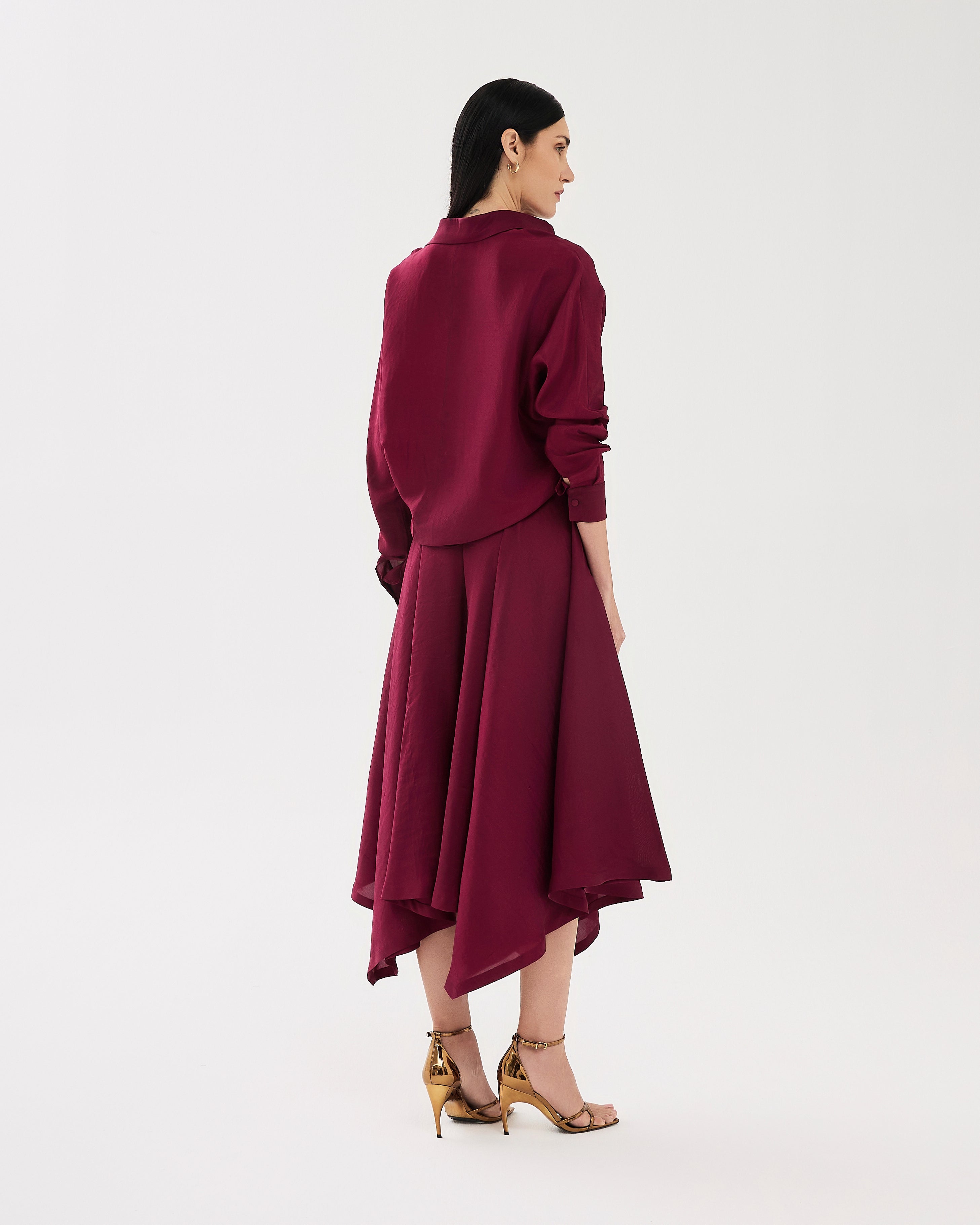 داليا (طقم تنورة بلون البرقوق)